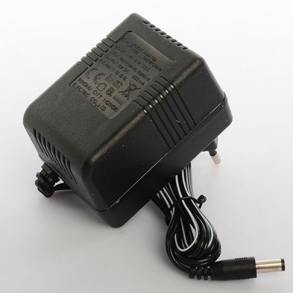 50015 Зарядний пристрій M 3567-CHARGER для джипа M 3567, M 3568, 12V, 1000mA.