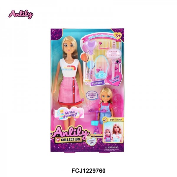 227242 Лялька 616020 з донькою, самокат, шлем, аксесуари, кор., 19-32-5 см.