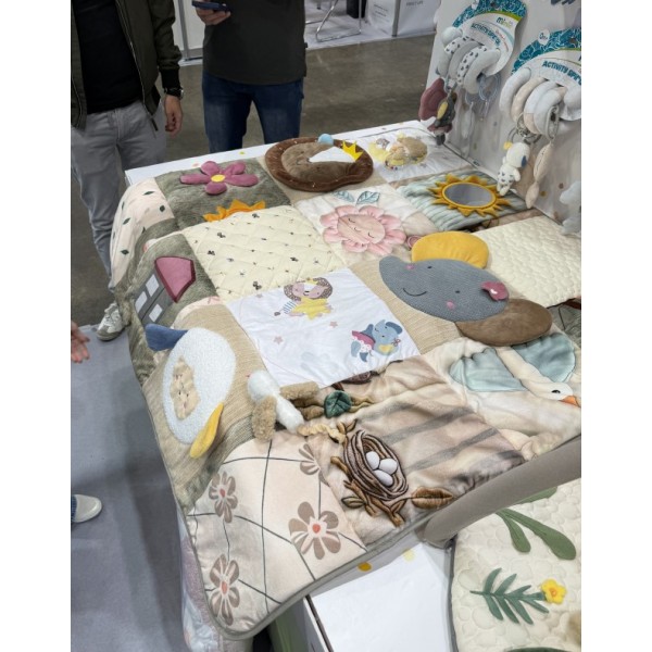 259310 Килимок для немовляти El Camino ME 1233 Beige розвиваючий мат, 125х120см, м'який, сенсор, беж.сумка