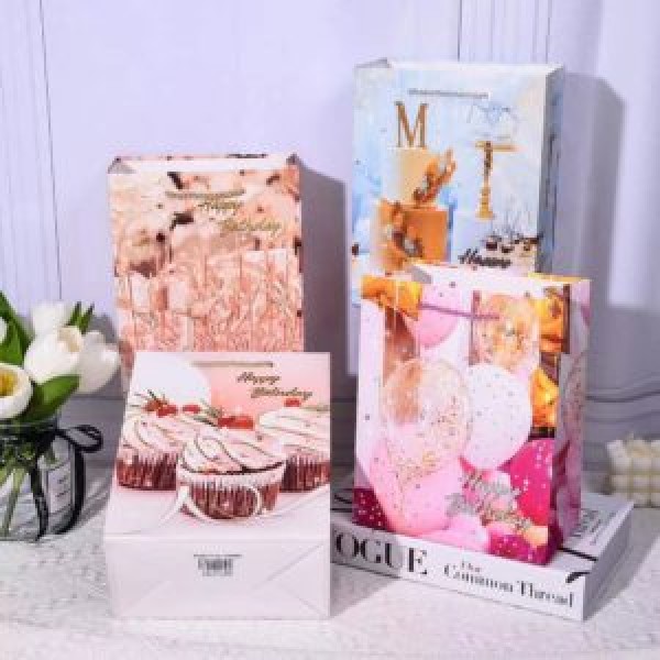 213530 Пакет подарунковий паперовий L "Happy birthday" 30*41.5*12см., R96992-L