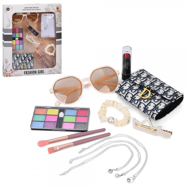 246594 Набір аксесуарів K3 тіні, помада, пензлики, окуляри, рез. для волосся, гаманець, прикраси, кор.