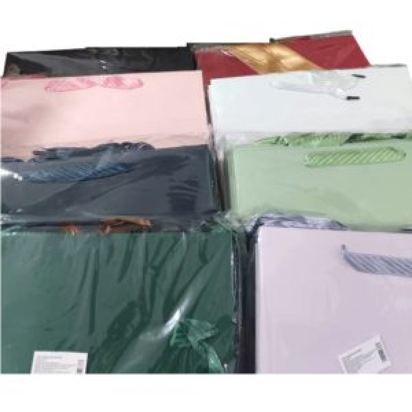 262822 Пакет подарунковий паперовий M "Mono Bag" 26*32*12см