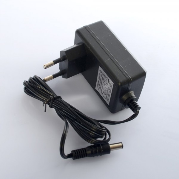 103489 Зарядний пристрій M 4214-CHARGER для джипа M 4214, 12V, 1A.